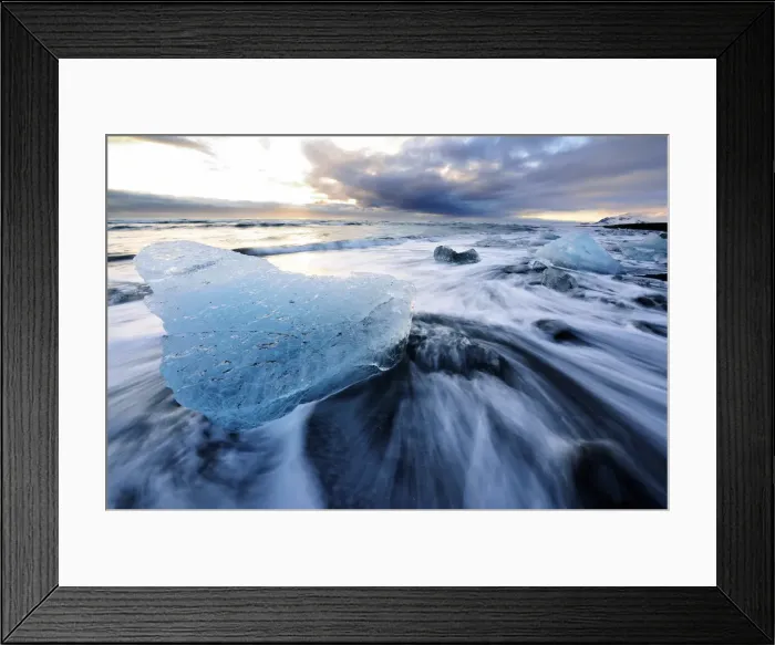 Framed Print : Glacial lake with icebergs Jokulsarlon, Iceland Framed Print : Glacial lake with icebergs Jokulsarlon, Iceland
