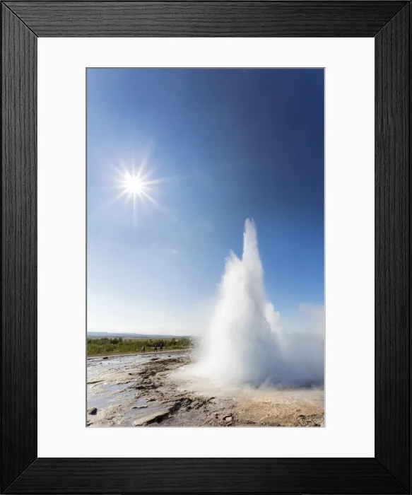 Framed Print : Iceland, Geysir area, Stokkur geyser erupting in a sunny day Framed Print : Iceland, Geysir area, Stokkur geyser erupting in a sunny day