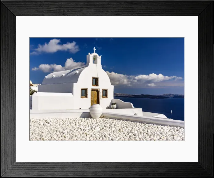 Framed Print : Pretty white church in Oia, Santorini, South Aegean, Greece Framed Print : Pretty white church in Oia, Santorini, South Aegean, Greece