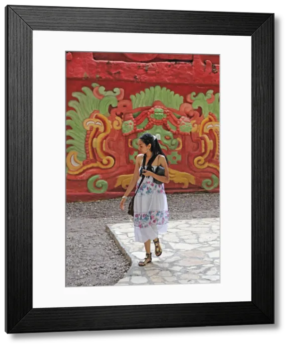 Framed Print : Tourist at the Copan Ruinas, Honduras, Central America Framed Print : Tourist at the Copan Ruinas, Honduras, Central America