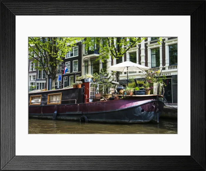 Framed Print : Traditional houseboat, Amsterdam, the Netherlands Framed Print : Traditional houseboat, Amsterdam, the Netherlands