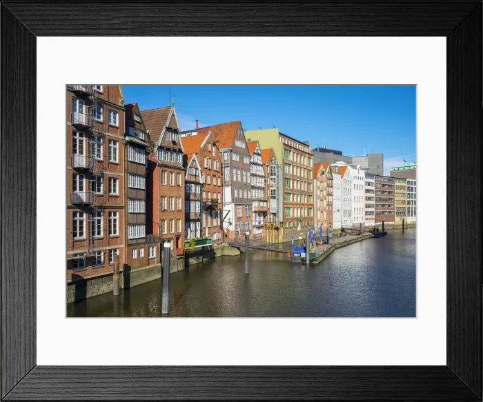 Framed Print : Old houses along the Nikolaifleet canal on a sunny afternoon, Altstadt, Hamburg, Germany