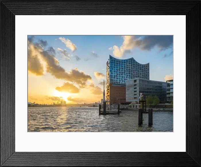 Framed Print : Germany, Hamburg, HafenCity. Elbphilharmonie (Elbe Philharmonic Hall) concert hall Framed Print : Germany, Hamburg, HafenCity. Elbphilharmonie (Elbe Philharmonic Hall) concert hall
