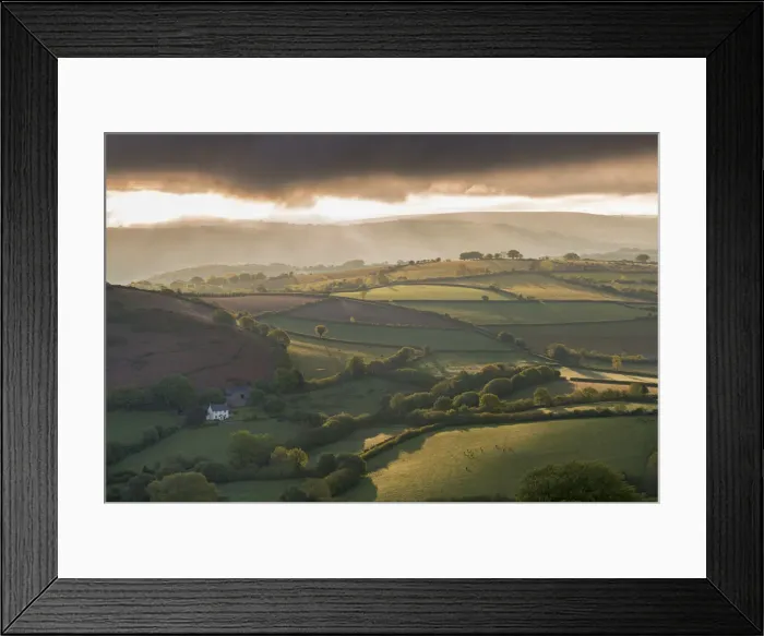 Framed Print : Quintatown farm surrounded by beautiful rolling countryside, Chagford, Dartmoor National Framed Print : Quintatown farm surrounded by beautiful rolling countryside, Chagford, Dartmoor National