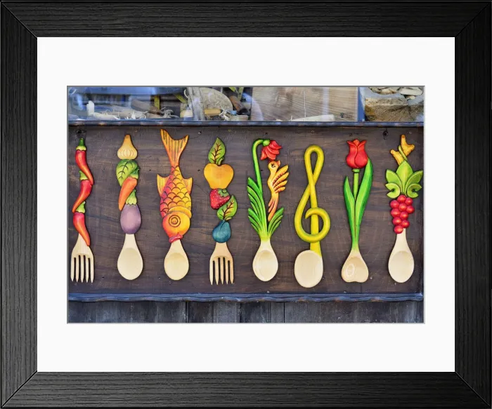 Framed Print : Handicrafts in Samovodska Charshia Market. Veliko Tarnovo, Bulgaria Framed Print : Handicrafts in Samovodska Charshia Market. Veliko Tarnovo, Bulgaria