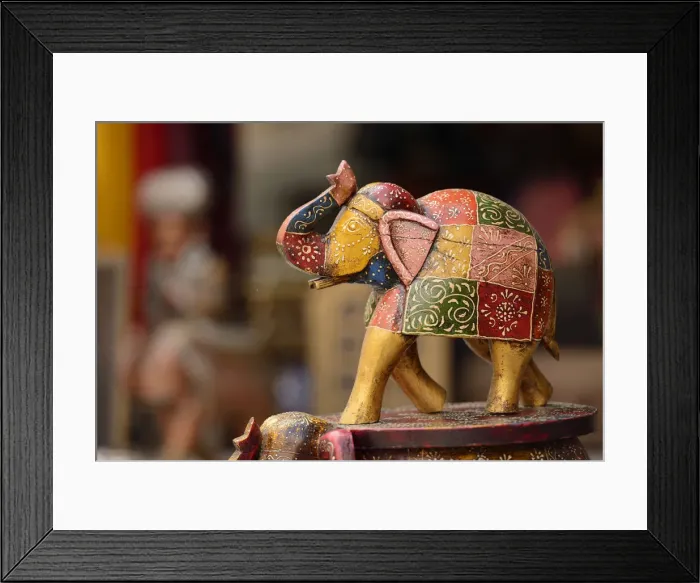 Framed Print : Crafts for sale at a local market in Udaipur, Rajasthan, India, Asia Framed Print : Crafts for sale at a local market in Udaipur, Rajasthan, India, Asia