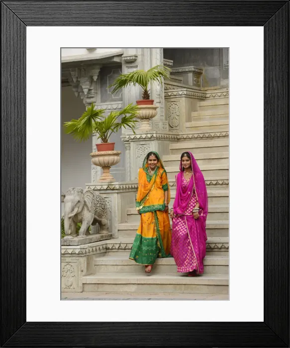 Framed Print : Indian girls in traditional dress, Udaipur, Rajasthan, India, Asia MR Framed Print : Indian girls in traditional dress, Udaipur, Rajasthan, India, Asia MR