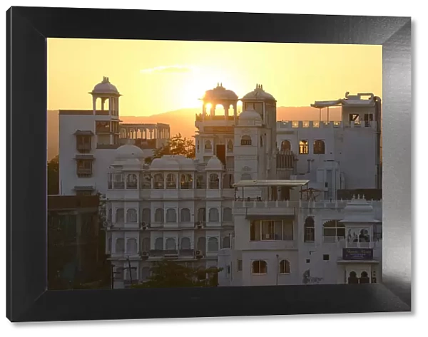 Sunset in Udaipur, Rajasthan, India, Asia