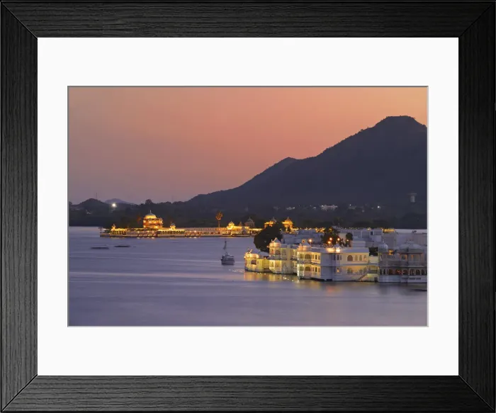 Framed Print : Taj Lake Palace at dusk, Udaipur, Rajasthan, India, Asia Framed Print : Taj Lake Palace at dusk, Udaipur, Rajasthan, India, Asia