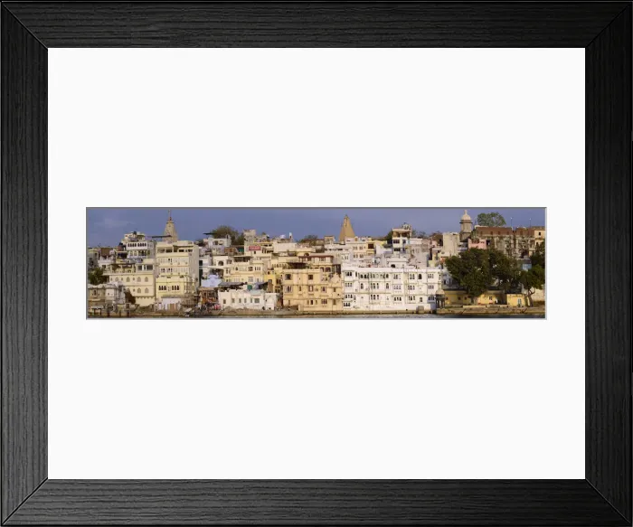 Framed Print : Udaipur city, Rajasthan, India, Asia Framed Print : Udaipur city, Rajasthan, India, Asia
