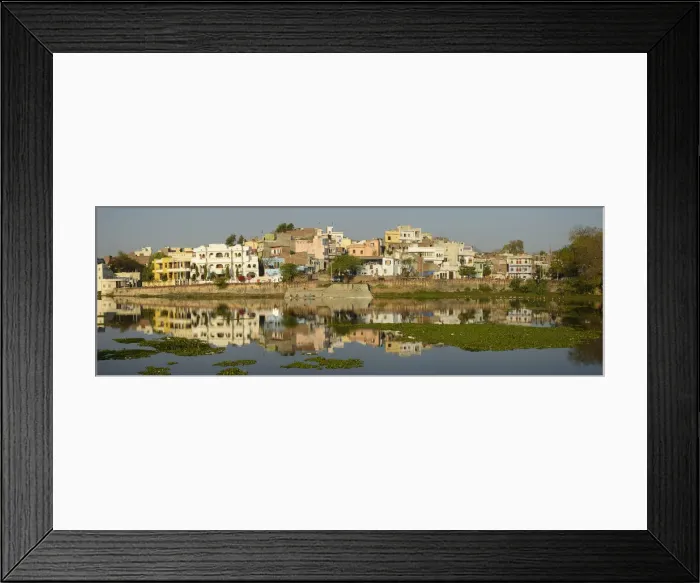 Framed Print : Udaipur and lake Pichola, Udaipur, Rajasthan, India, Asia Framed Print : Udaipur and lake Pichola, Udaipur, Rajasthan, India, Asia