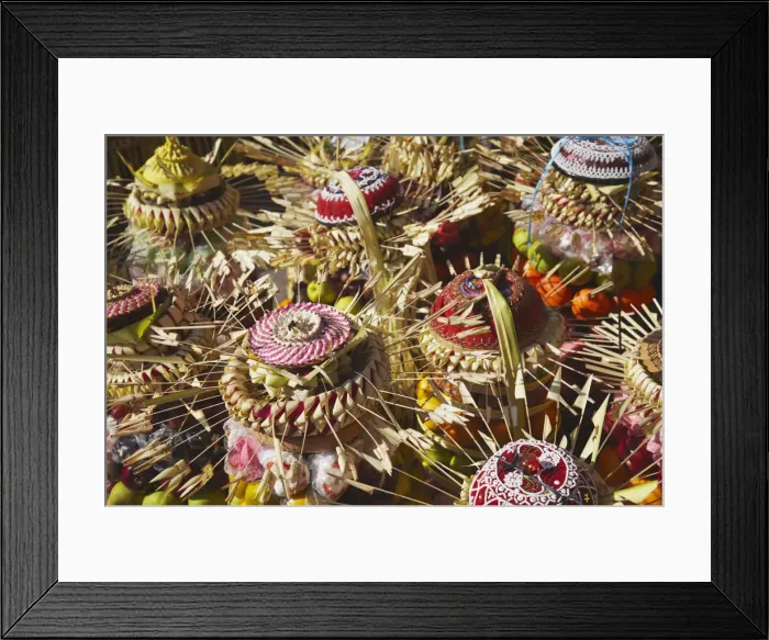 Framed Print : Offerings of fruit at temple ceremony, Bali, Indonesia