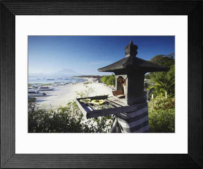 Framed Print : Shrine overlooking Jungutbatu beach, Nusa Lembongan, Bali, Indonesia Framed Print : Shrine overlooking Jungutbatu beach, Nusa Lembongan, Bali, Indonesia