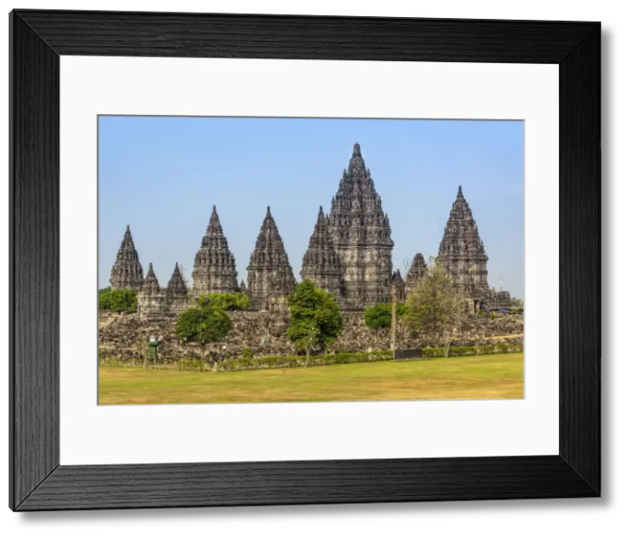 Framed Print : Prambanan temple complex, Yogyakarta, Java, Indonesia Framed Print : Prambanan temple complex, Yogyakarta, Java, Indonesia