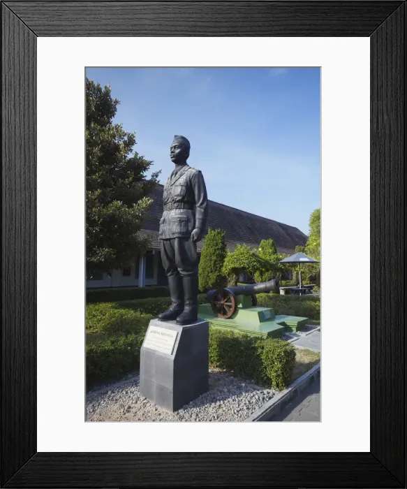 Framed Print : Indonesian military statue inside Dutch fort of Benteng Vredeburg, Yogyakarta, Java Framed Print : Indonesian military statue inside Dutch fort of Benteng Vredeburg, Yogyakarta, Java