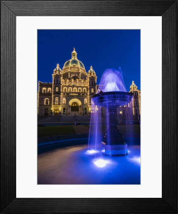 Framed Print : Night view of the British Columbia Parliament Buildings, Victoria, British Columbia