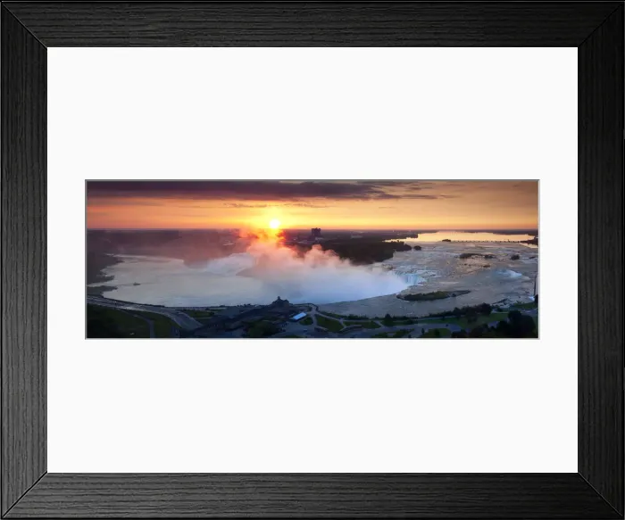 Framed Print : Sunrise over Niagara Falls, Ontario, Canada Framed Print : Sunrise over Niagara Falls, Ontario, Canada
