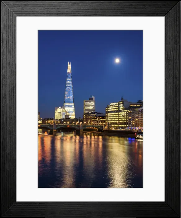Framed Print : The Shard at Night, London, England Framed Print : The Shard at Night, London, England