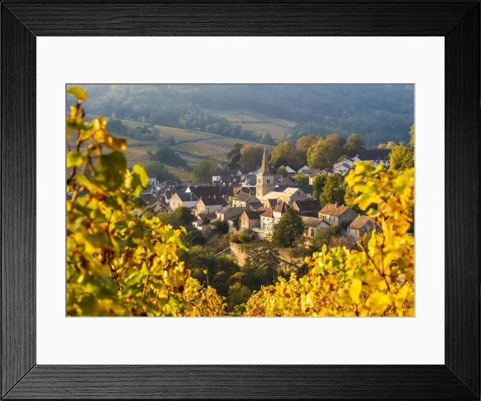 Framed Print : France, Bourgogne-Franche-Comte, Burgundy, Cote-d Or, Pernand-Vergelesses Framed Print : France, Bourgogne-Franche-Comte, Burgundy, Cote-d Or, Pernand-Vergelesses