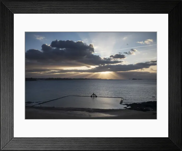 Framed Print : The swimming pool at sunset on the Plage de Bon Secours, St. Malo, Ille et Vilaine Framed Print : The swimming pool at sunset on the Plage de Bon Secours, St. Malo, Ille et Vilaine