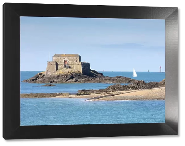 The fort du petit be and sailing boat, St. Malo, Ille et Vilaine, Brittany, France