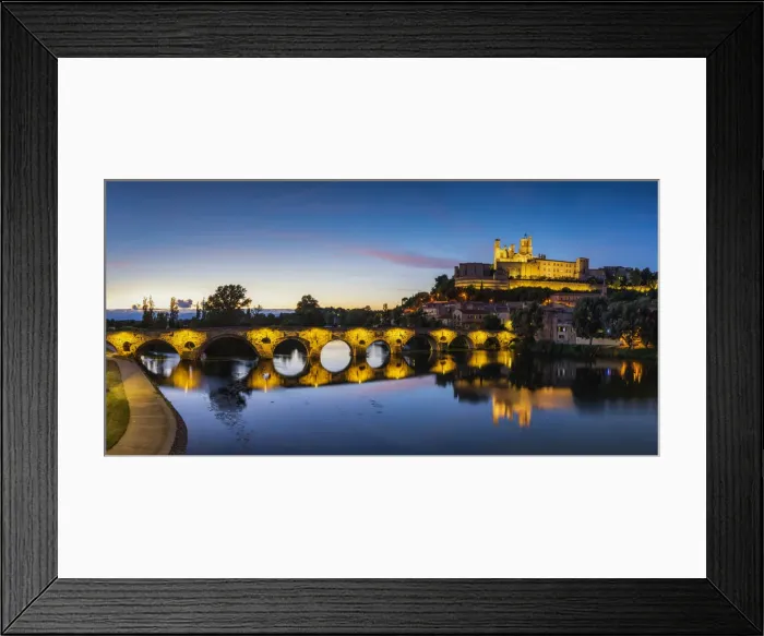 Framed Print : St. Nazaire & Pont Vieux at Night, Beziers, Occitanie, France