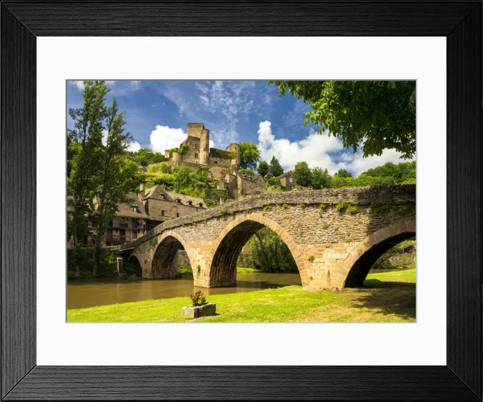 Framed Print : Chateau Belcastel & 15th Century Bridge over Aveyron River, Belcastel, Occitanie, France Framed Print : Chateau Belcastel & 15th Century Bridge over Aveyron River, Belcastel, Occitanie, France