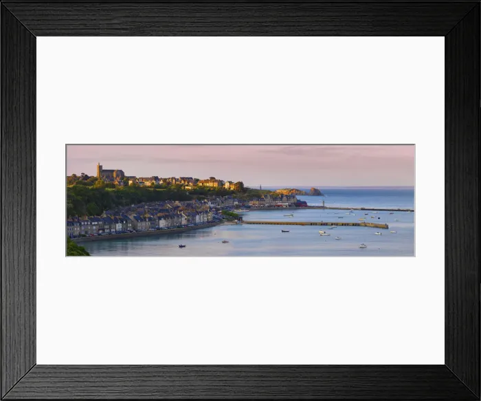 Framed Print : France, Brittany, Ille-et-Vilaine, Cancale, overview at dusk, Panorama