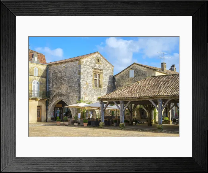 Framed Print : Covered market hall on Place des Corniares, Monpazier, Dordogne department, Aquitaine Framed Print : Covered market hall on Place des Corniares, Monpazier, Dordogne department, Aquitaine