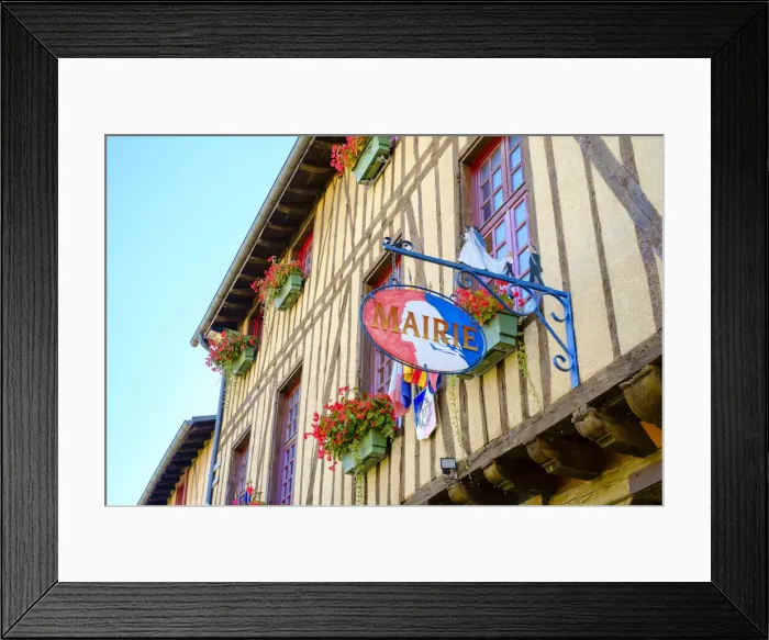 Framed Print : Mirepoix town hall (Mairie) half-timbered building on Place de Couverts in bastide Framed Print : Mirepoix town hall (Mairie) half-timbered building on Place de Couverts in bastide