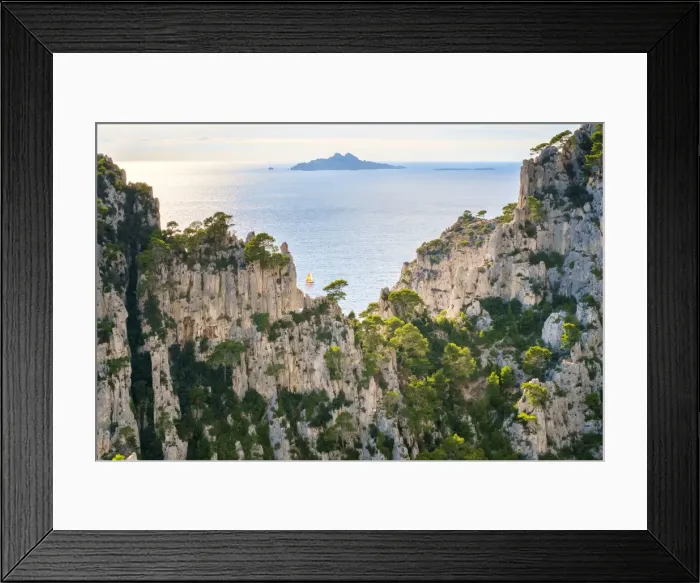 Framed Print : Sailboat passing Calanque d En-Vau, Parc National des Calanques Framed Print : Sailboat passing Calanque d En-Vau, Parc National des Calanques
