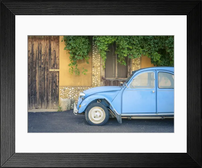 Framed Print : Vintage blue Citroa'n 2cv parked in front of a house in Castellet, Vaucluse Framed Print : Vintage blue Citroa'n 2cv parked in front of a house in Castellet, Vaucluse