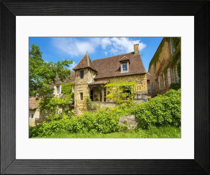 Framed Print : Beautiful old stone house on Rue Montaigne, Sarlat-la-Cana da, Dordogne Department Framed Print : Beautiful old stone house on Rue Montaigne, Sarlat-la-Cana da, Dordogne Department