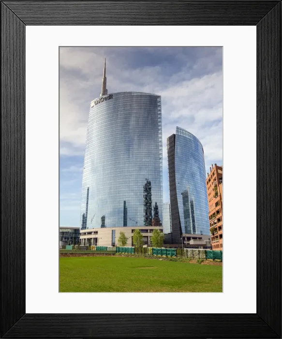 Framed Print : Unicredit Tower, Porta Nuova business district, Milan, Lombardy, Italy Framed Print : Unicredit Tower, Porta Nuova business district, Milan, Lombardy, Italy