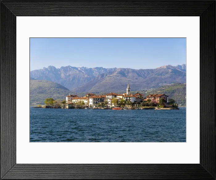 Framed Print : Isola dei Pescatori or Fishermens Islands, Borromean Islands, Lake Maggiore Framed Print : Isola dei Pescatori or Fishermens Islands, Borromean Islands, Lake Maggiore