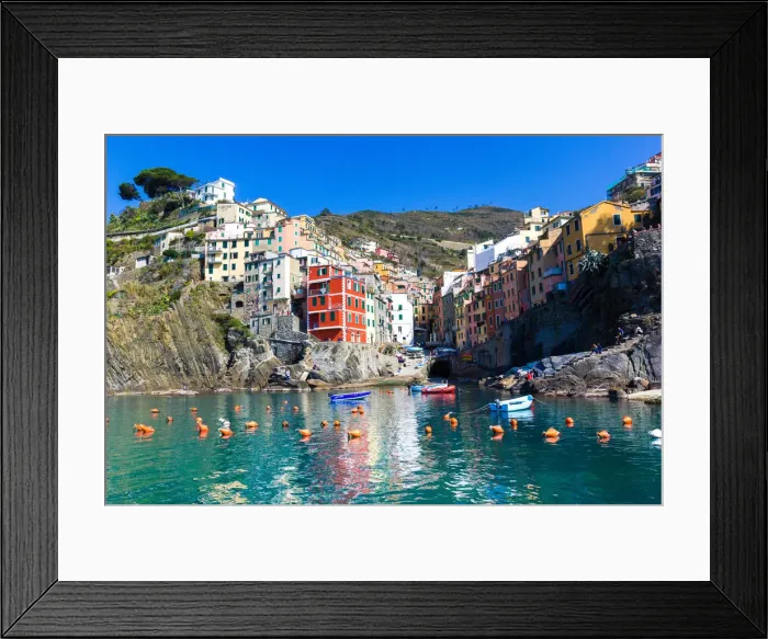 Framed Print : Riomaggiore, Cinque Terre National Park, Liguria - Italy Framed Print : Riomaggiore, Cinque Terre National Park, Liguria - Italy