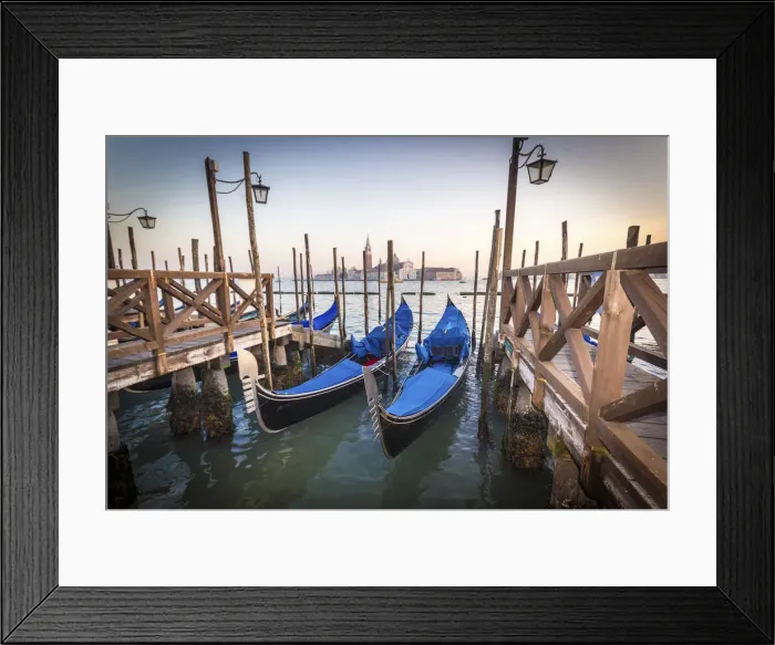 Framed Print : Venice, Veneto, Italy. Gondolas and San Giorgio in background Framed Print : Venice, Veneto, Italy. Gondolas and San Giorgio in background