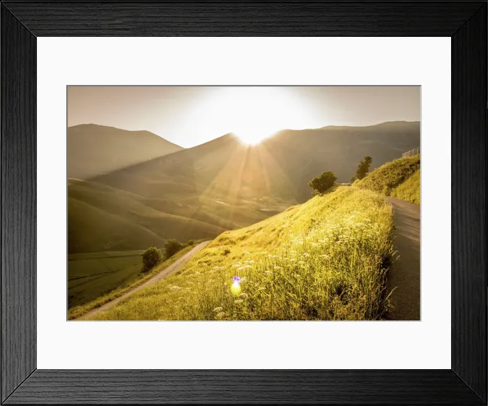 Framed Print : Piana Piccola, Castelluccio di Norcia, Umbria, Italy. valley landscape Framed Print : Piana Piccola, Castelluccio di Norcia, Umbria, Italy. valley landscape