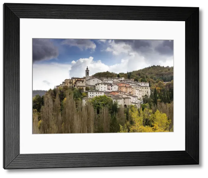 Framed Print : Hilltop village of Preci in autumn, Province of Perugia, Umbria, Italy Framed Print : Hilltop village of Preci in autumn, Province of Perugia, Umbria, Italy