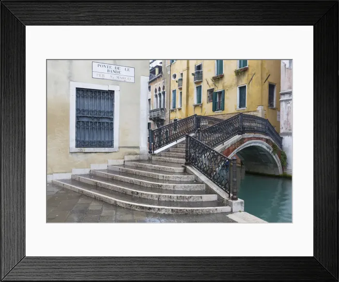 Framed Print : Ponte de le Bande, bridge crossing canal, Venice, Veneto, Italy Framed Print : Ponte de le Bande, bridge crossing canal, Venice, Veneto, Italy