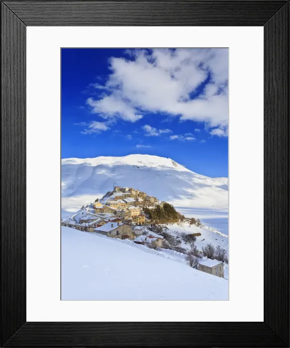 Framed Print : Italy, Umbria, Perugia district, Monti Sibillini NP, Norcia, Castelluccio di Norcia Framed Print : Italy, Umbria, Perugia district, Monti Sibillini NP, Norcia, Castelluccio di Norcia