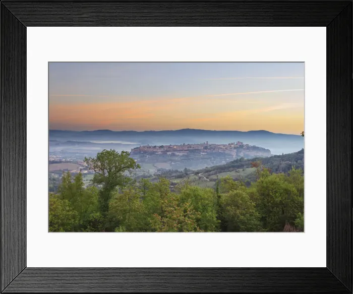 Framed Print : Italy, Umbria, Terni district, Orvieto Framed Print : Italy, Umbria, Terni district, Orvieto