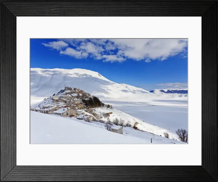 Framed Print : Italy, Umbria, Perugia district, Monti Sibillini NP, Norcia, Castelluccio di Norcia Framed Print : Italy, Umbria, Perugia district, Monti Sibillini NP, Norcia, Castelluccio di Norcia