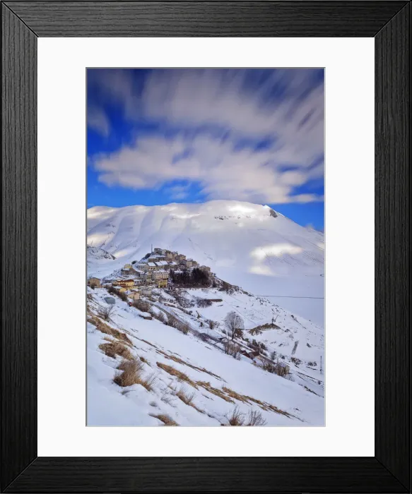 Framed Print : Italy, Umbria, Perugia district, Monti Sibillini NP, Norcia, Castelluccio di Norcia Framed Print : Italy, Umbria, Perugia district, Monti Sibillini NP, Norcia, Castelluccio di Norcia