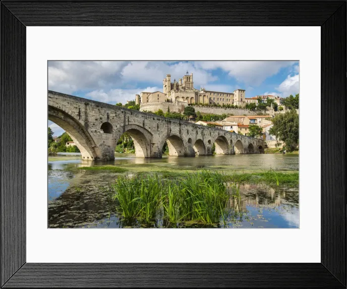 Framed Print : St. Nazaire Cathedral and Pont Vieux or Old Bridge, Beziers, Languedoc-Roussillon, France Framed Print : St. Nazaire Cathedral and Pont Vieux or Old Bridge, Beziers, Languedoc-Roussillon, France