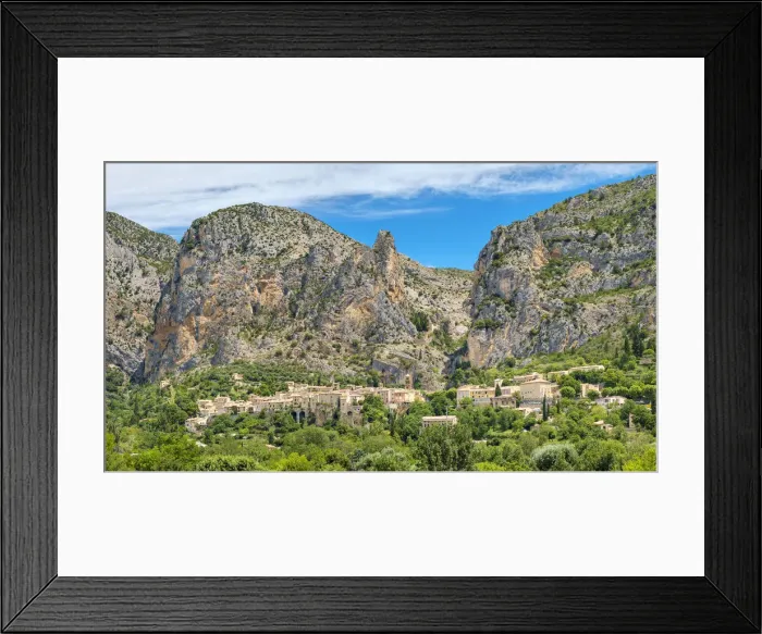 Framed Print : Town of Moustiers-Sainte-Marie at the entrance of the Gorge du Verdon Framed Print : Town of Moustiers-Sainte-Marie at the entrance of the Gorge du Verdon