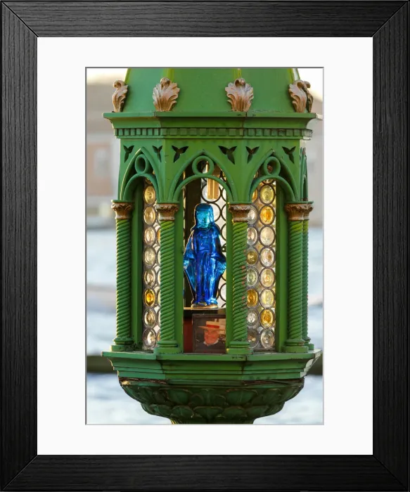 Framed Print : Lamp with statue of a Virgin at a gondola berth, Piazzetta San Marco, Venice, Veneto Framed Print : Lamp with statue of a Virgin at a gondola berth, Piazzetta San Marco, Venice, Veneto