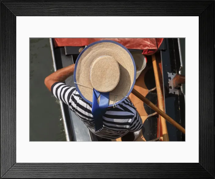 Framed Print : Gondola passes a bridge, Venice, Veneto, Italia, Europe Framed Print : Gondola passes a bridge, Venice, Veneto, Italia, Europe