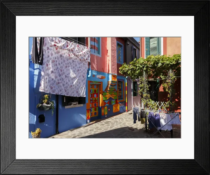 Framed Print : Colored House Casa Deo Bepi Sua on the Island of Burano, Venice, Italy Framed Print : Colored House Casa Deo Bepi Sua on the Island of Burano, Venice, Italy