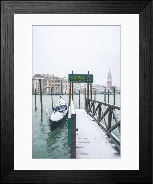 Framed Print : Venice, Veneto, Italy. Gondolas on the waterfront with snow in Dorsoduro Framed Print : Venice, Veneto, Italy. Gondolas on the waterfront with snow in Dorsoduro